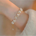 Pearl Bracelet for Women – Elegant & Stylish Hand Jewelry