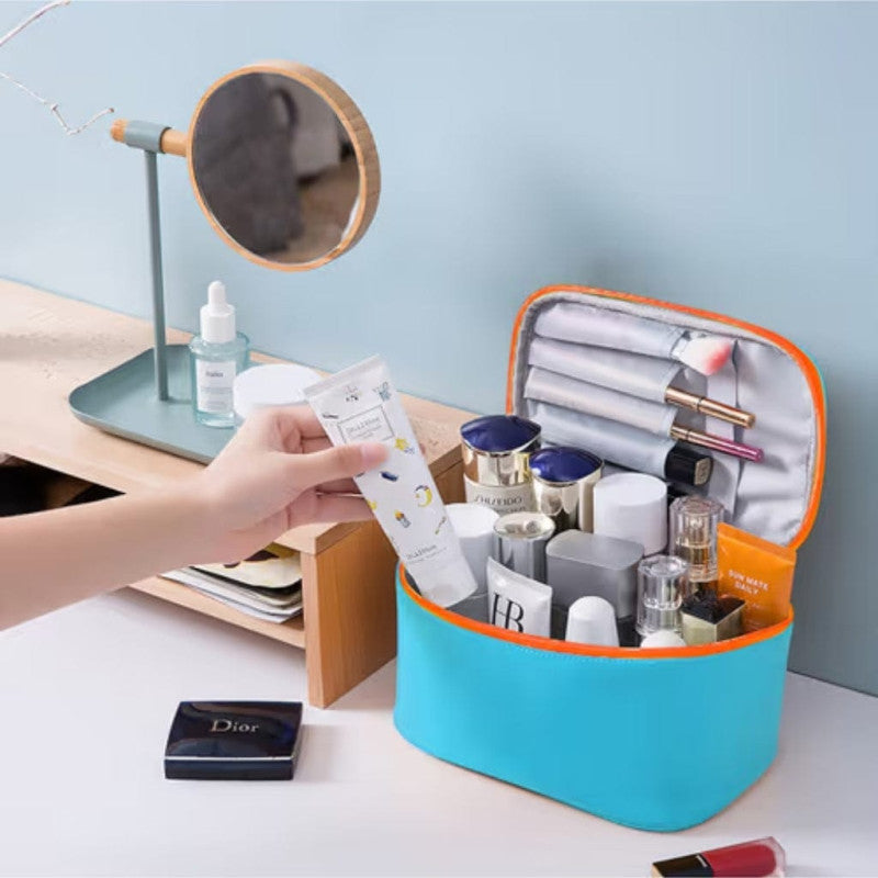 Leather Cosmetic Makeup Bag – Large Capacity Travel Makeup Organizer for Women