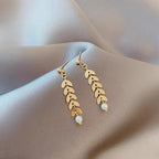 Golden Jewelry Set for Women – Necklace, Bracelet & Earrings Set