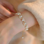 Pearl Bracelet for Women – Elegant & Stylish Hand Jewelry