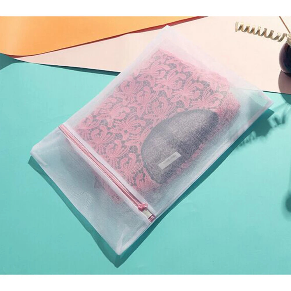 Pack of 2 Mesh Laundry Bag – Zippered Washing Machine Protection Net Pouch