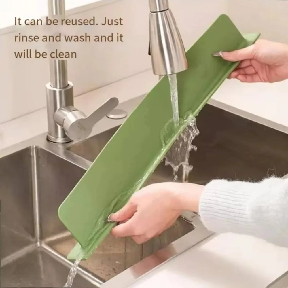 Sink with suction Splash Guard – Flexible Silicone Water Stopper
