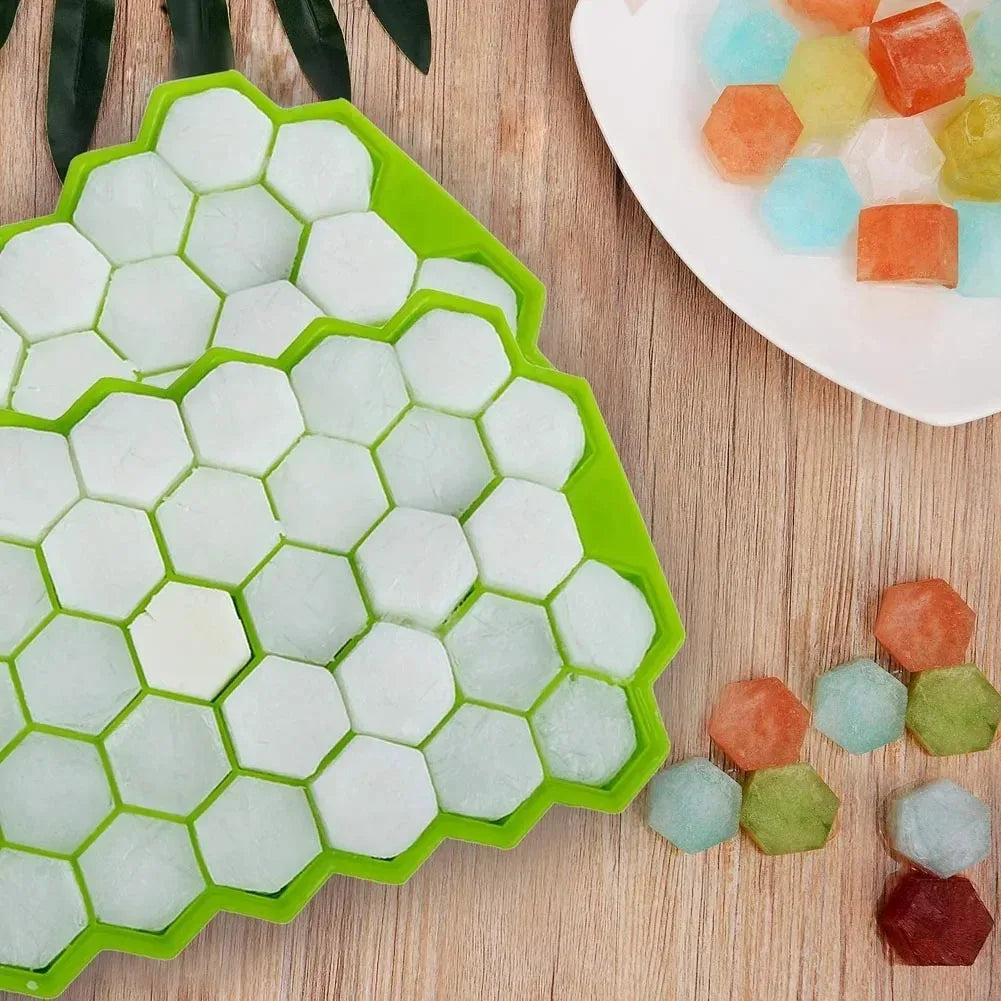 Silicone Ice Cube Tray with LED Effect – Flexible Ice Mold for Drinks | Reusable Ice Cube Maker