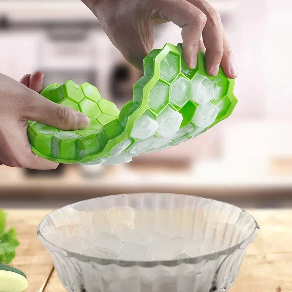 Silicone Ice Cube Tray with LED Effect – Flexible Ice Mold for Drinks | Reusable Ice Cube Maker